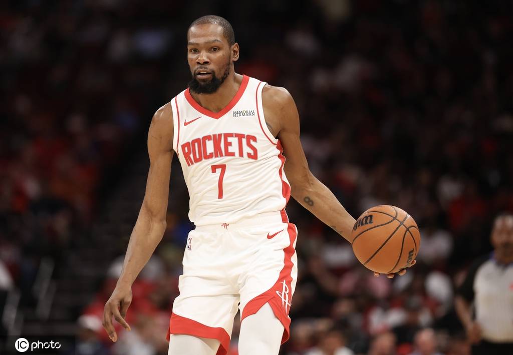 汤普森补篮绝杀杜兰特27分 阿德巴约32+21火箭险胜热火